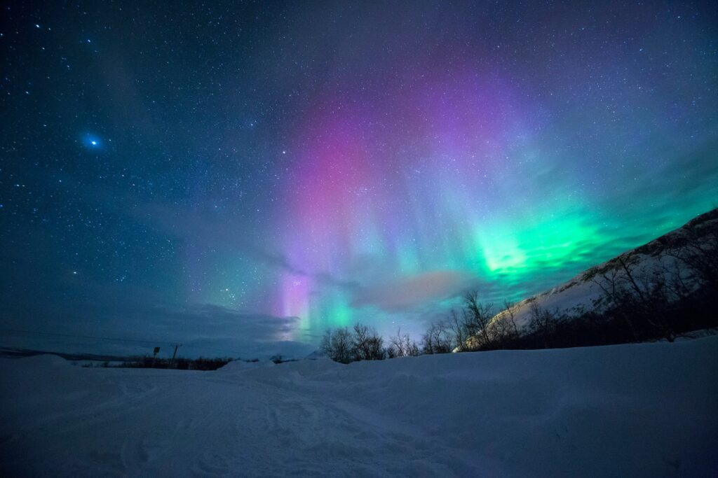 The Mesmerizing Night Aurora Sky: A Natural Wonder to Behold