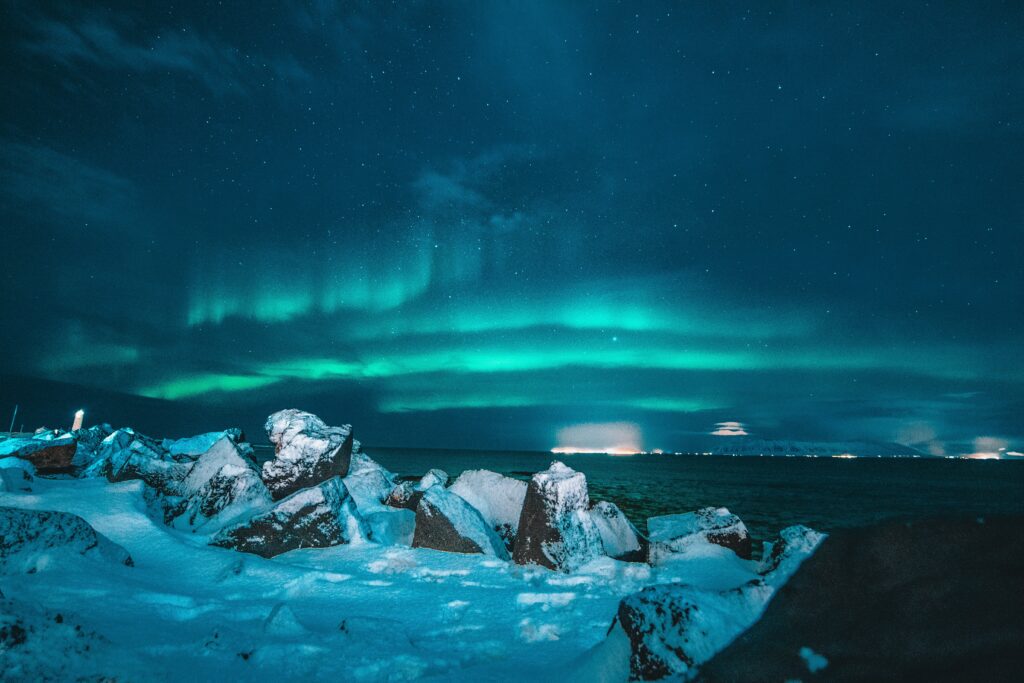 The Mesmerizing Night Aurora Sky: A Natural Wonder to Behold